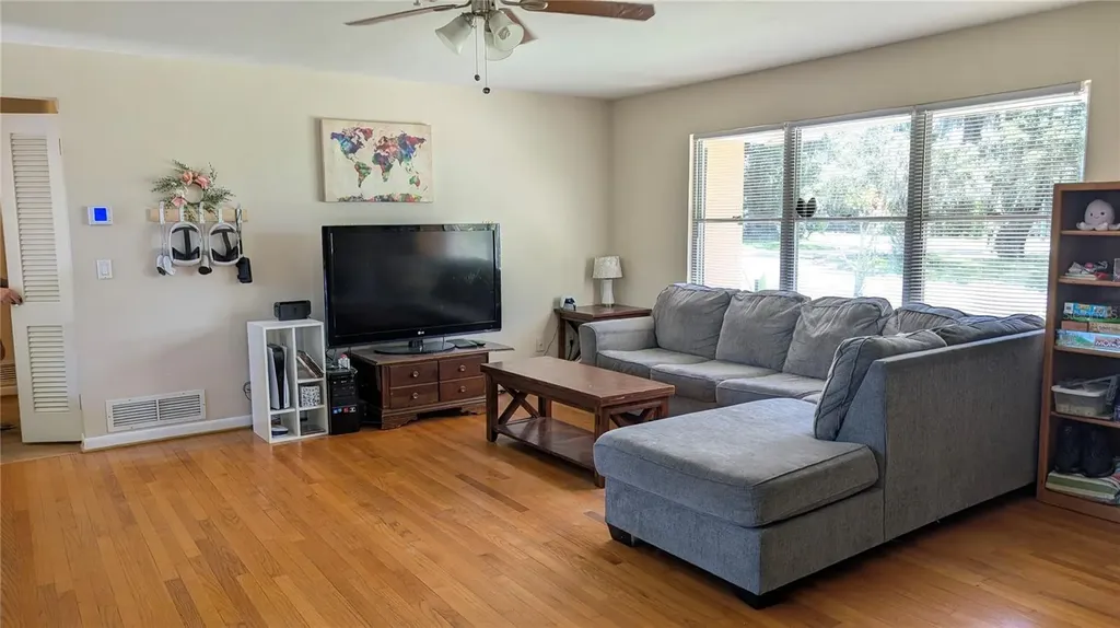 2469 Broadvue Avenue Eustis FL 32726