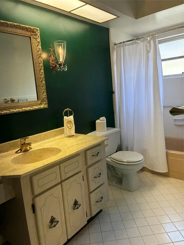 1657 S Lake Avenue Clearwater FL 33756