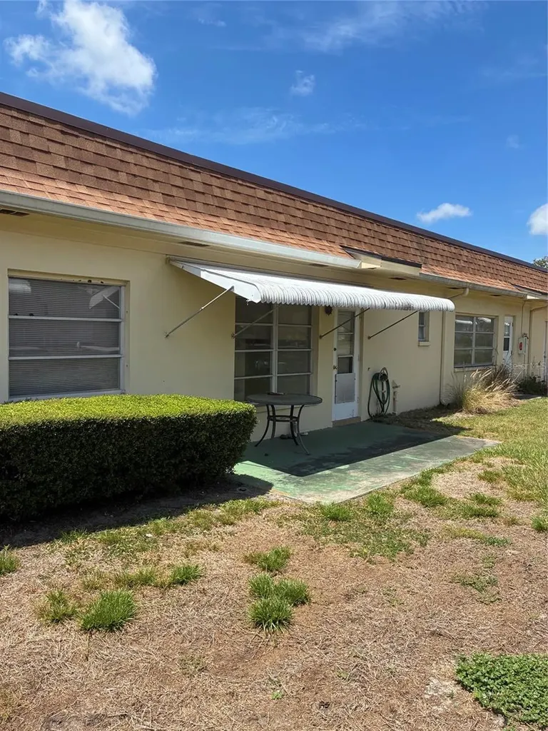 1657 S Lake Avenue Clearwater FL 33756