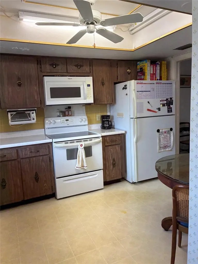 1657 S Lake Avenue Clearwater FL 33756