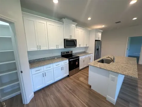 525 Ellie Court Apopka FL 32712