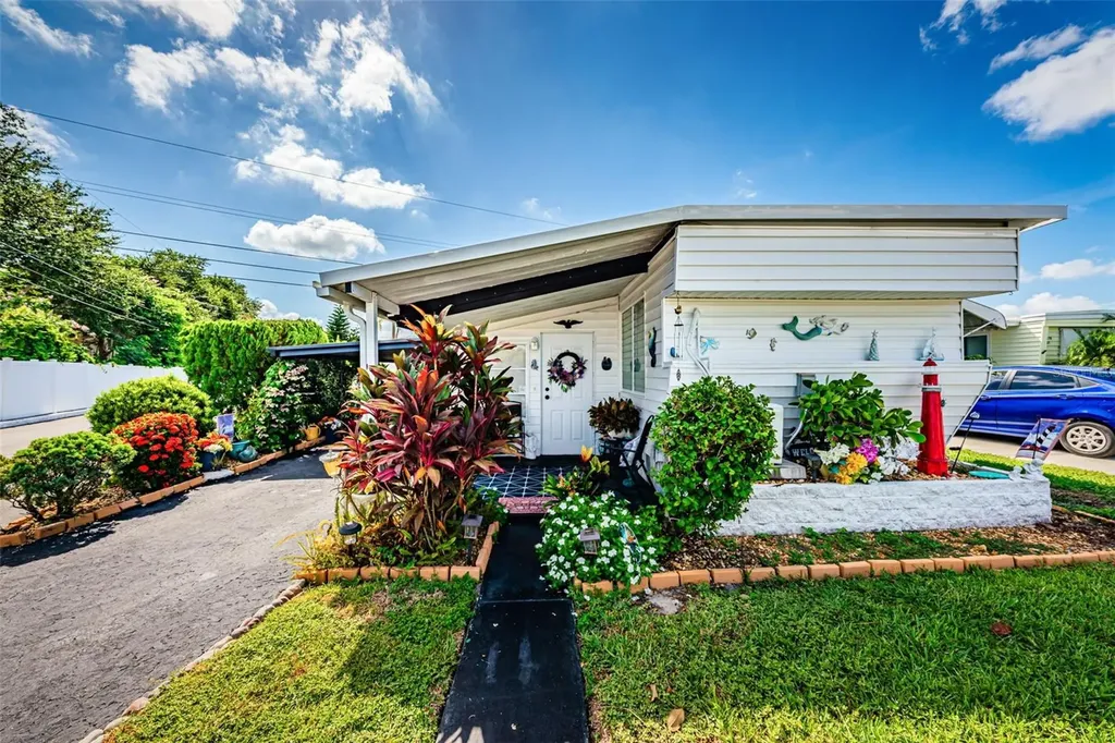 4187 72nd Street N St Petersburg FL 33709