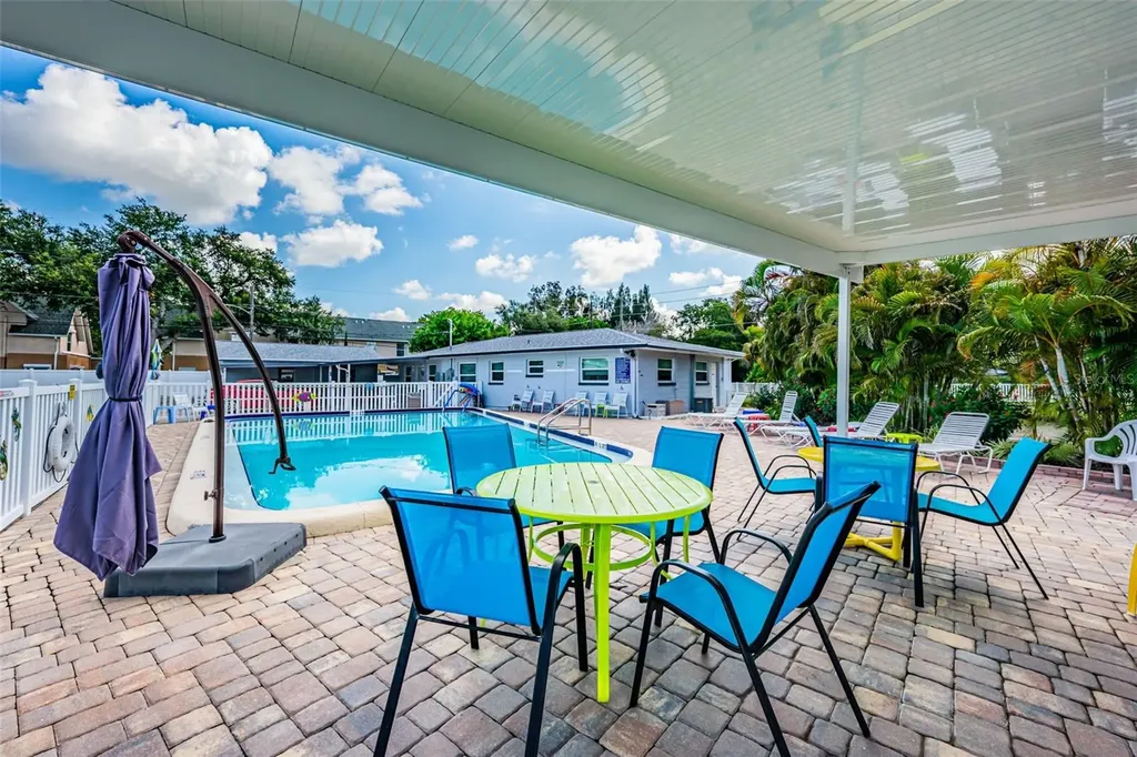 4187 72nd Street N St Petersburg FL 33709