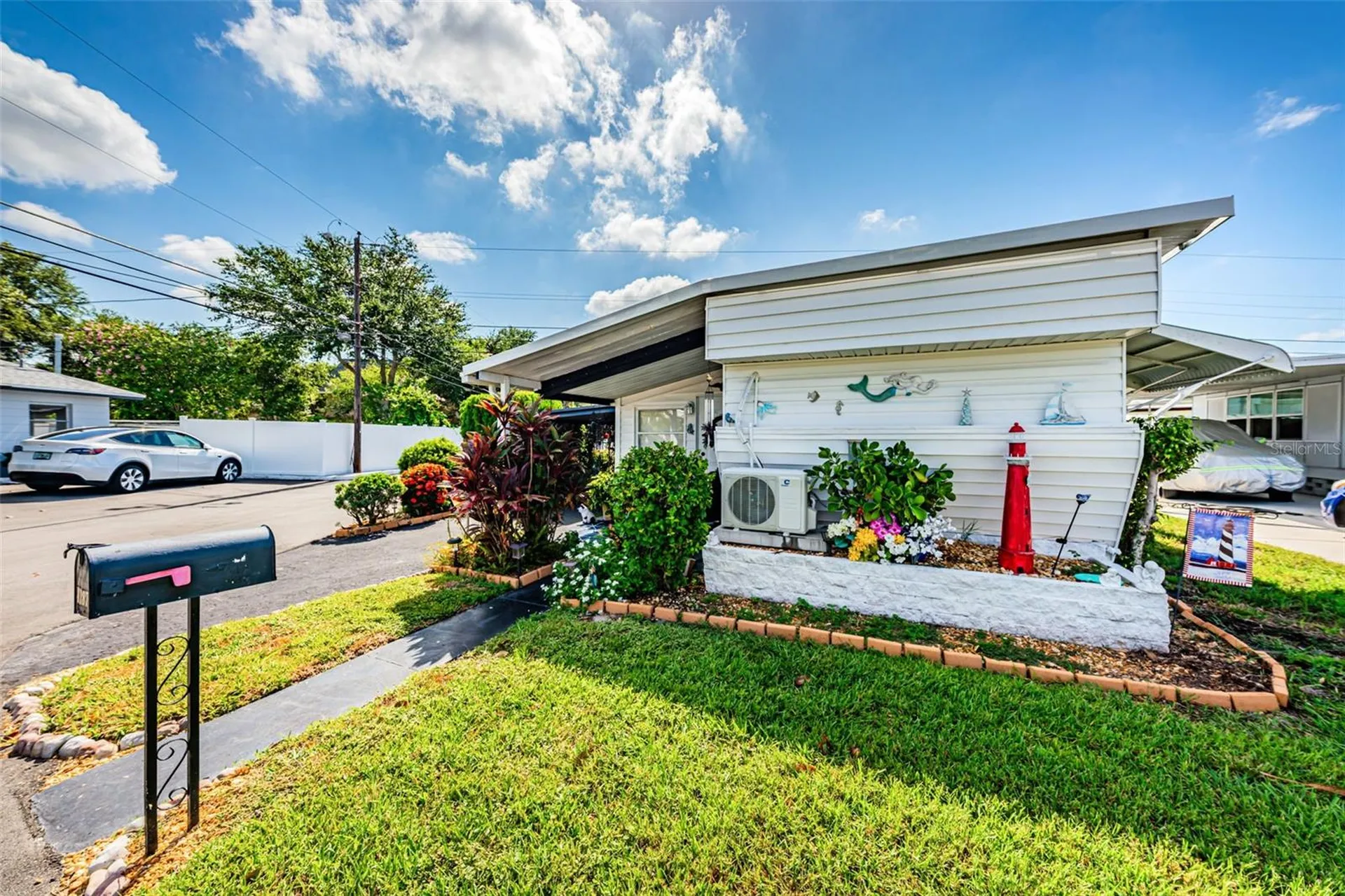4187 72nd Street N St Petersburg FL 33709