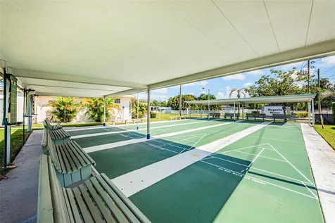 4187 72nd Street N St Petersburg FL 33709
