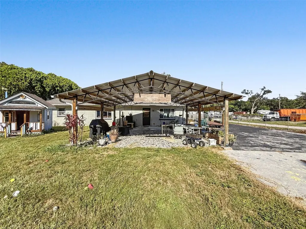 7813 Leo Kidd Avenue Port Richey FL 34668