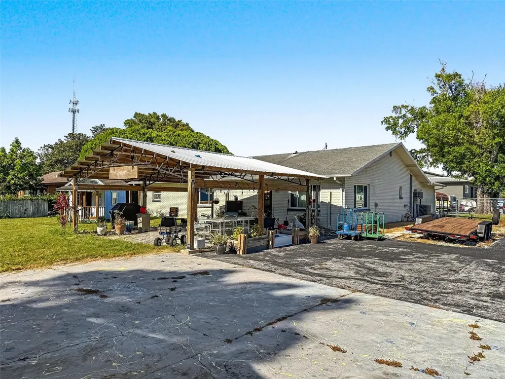 7813 Leo Kidd Avenue Port Richey FL 34668