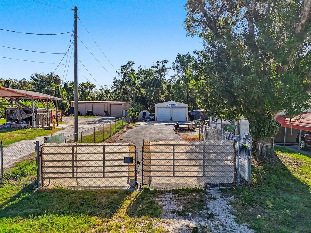 7813 Leo Kidd Avenue Port Richey FL 34668