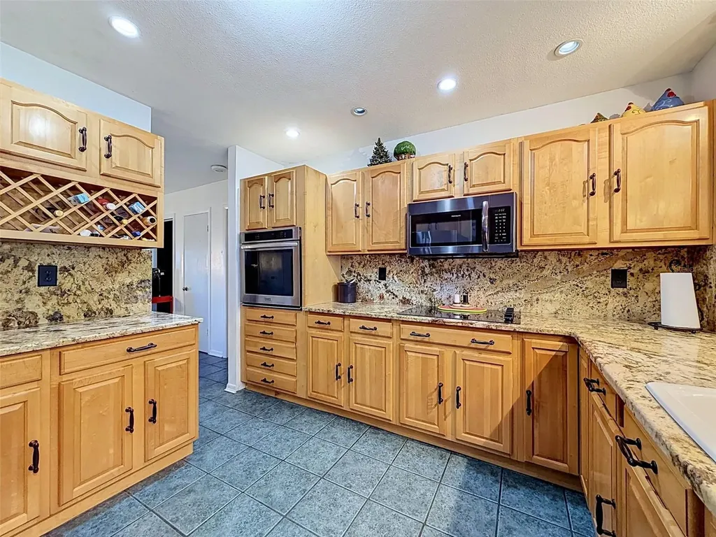 7813 Leo Kidd Avenue Port Richey FL 34668