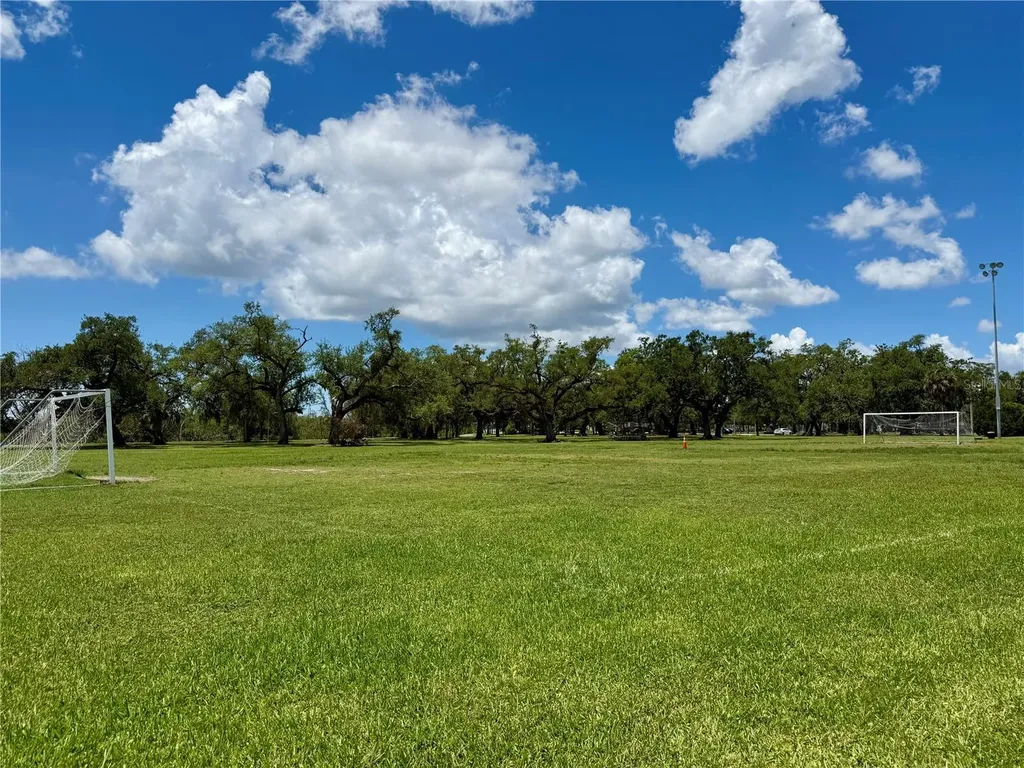 315 S Bermuda Boulevard Tampa FL 33605