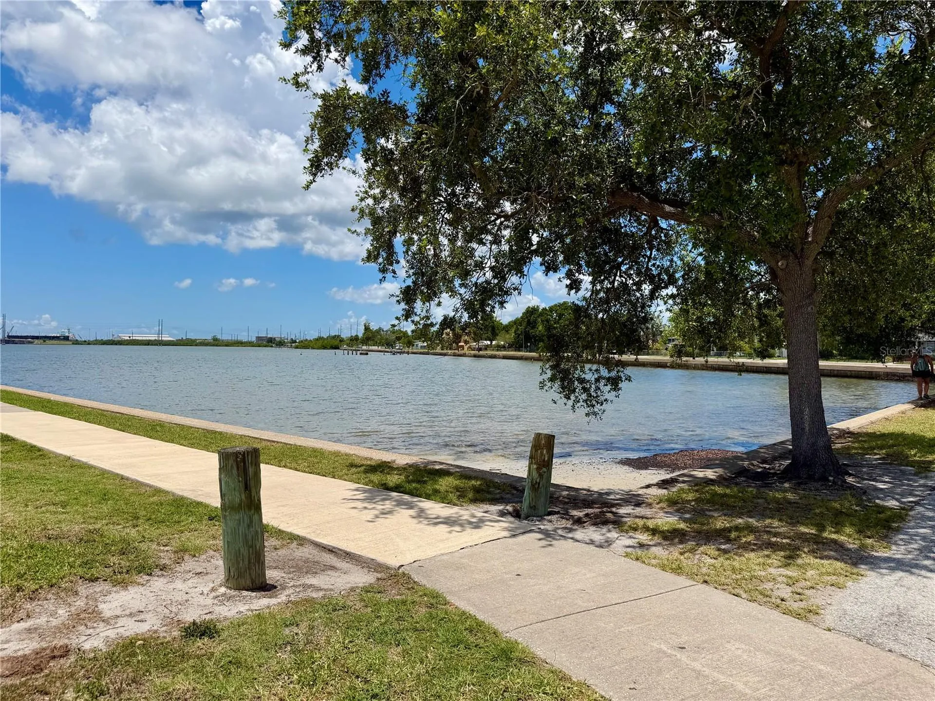 315 S Bermuda Boulevard Tampa FL 33605