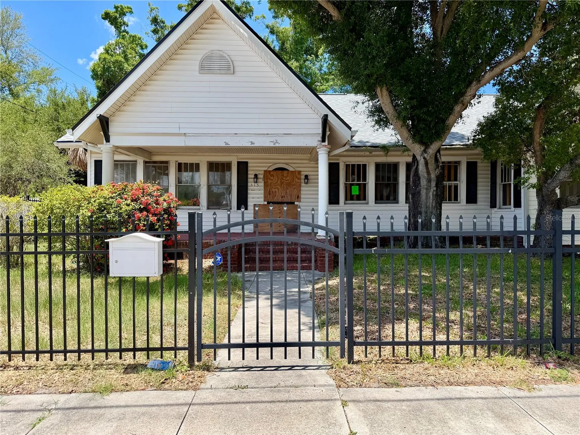 315 S Bermuda Boulevard Tampa FL 33605