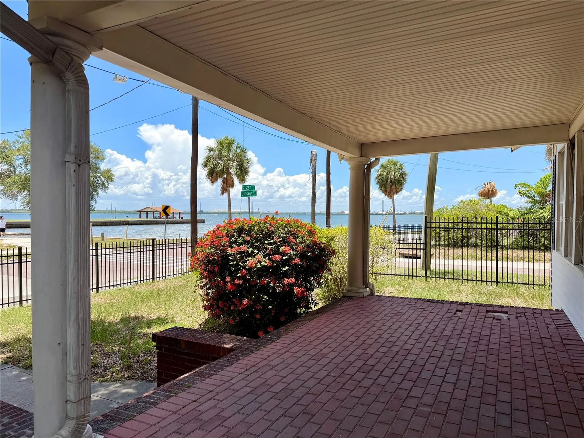 315 S Bermuda Boulevard Tampa FL 33605