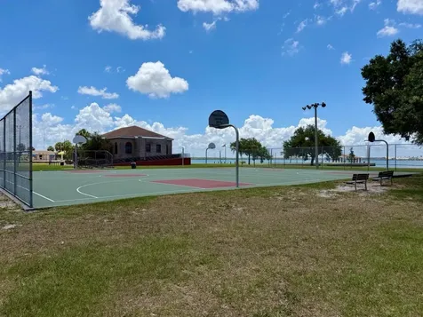 315 S Bermuda Boulevard Tampa FL 33605