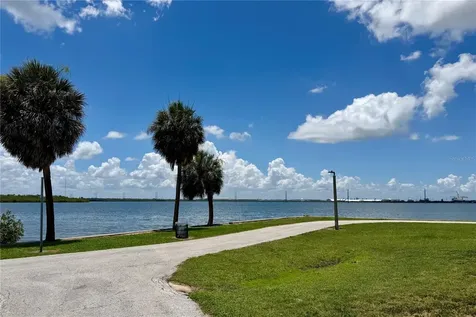 315 S Bermuda Boulevard Tampa FL 33605