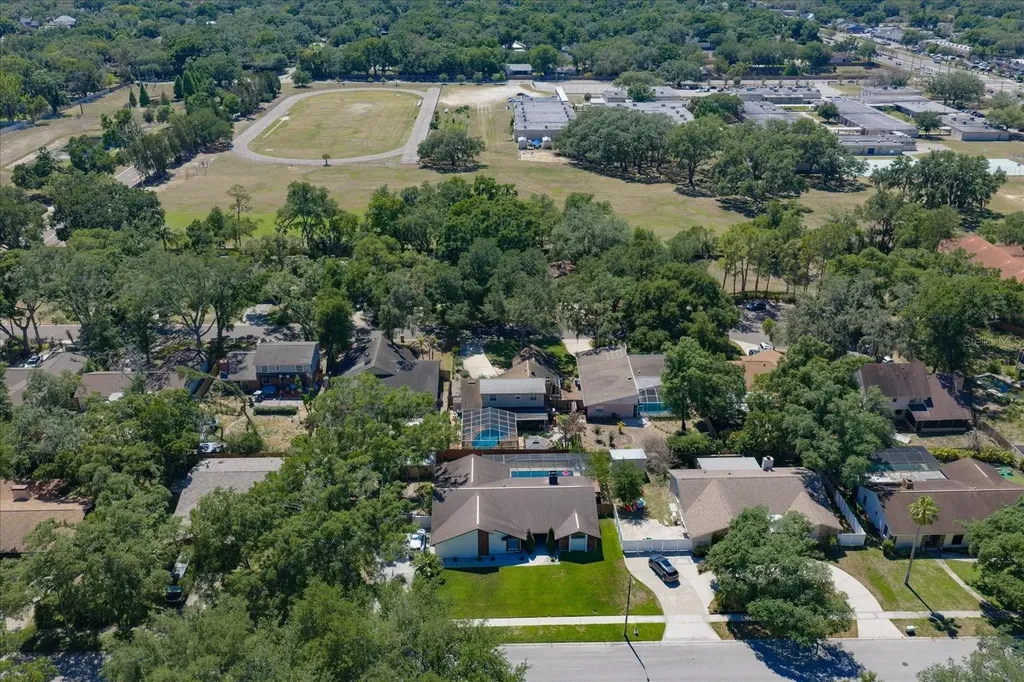 11311 Linbanks Place Tampa FL 33617