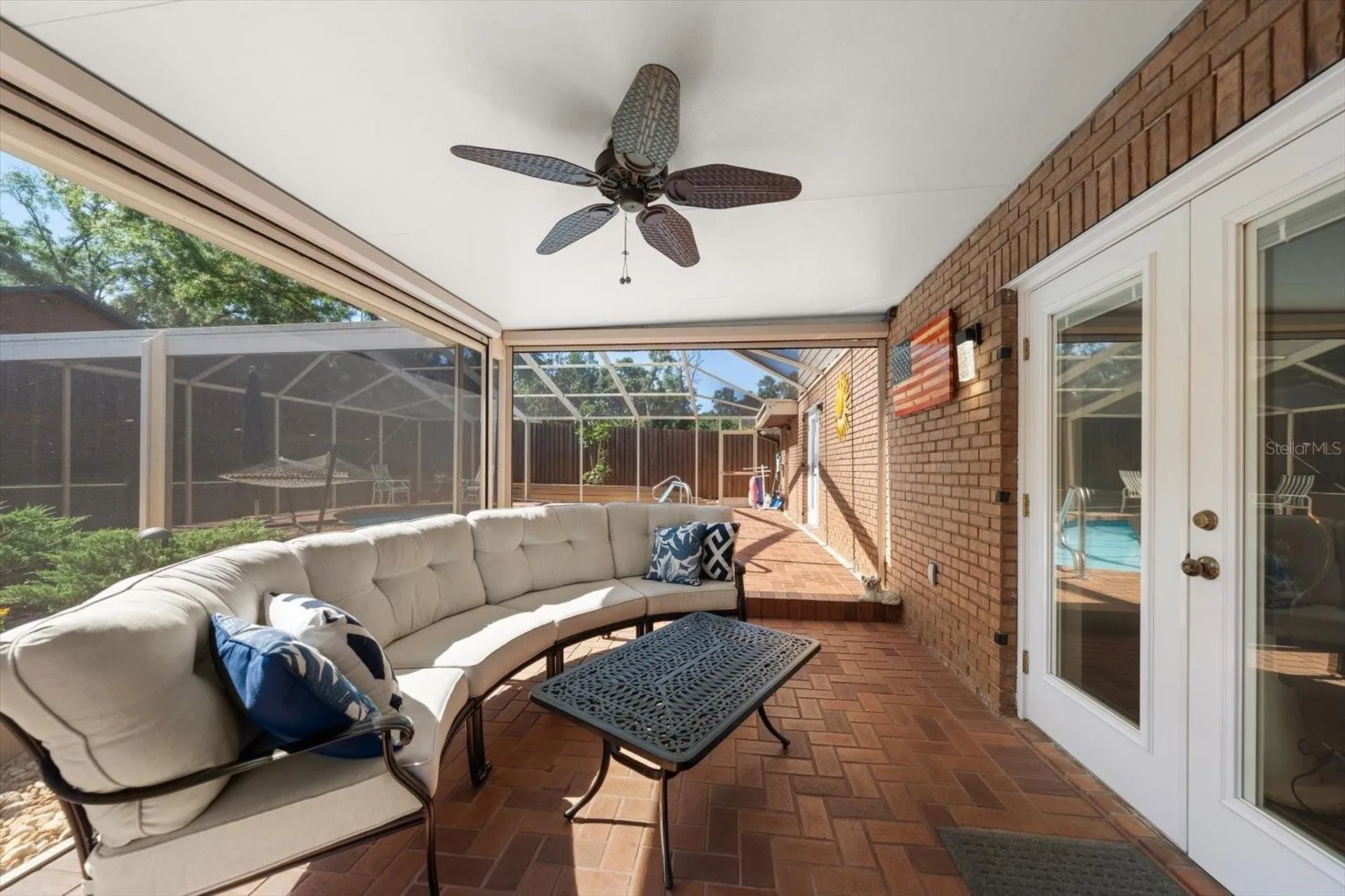 11311 Linbanks Place Tampa FL 33617