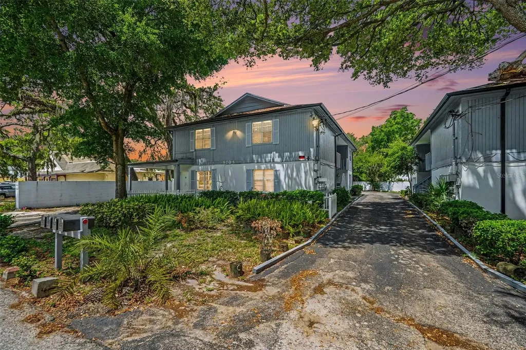 9208 N Connechusett Road Tampa FL 33617