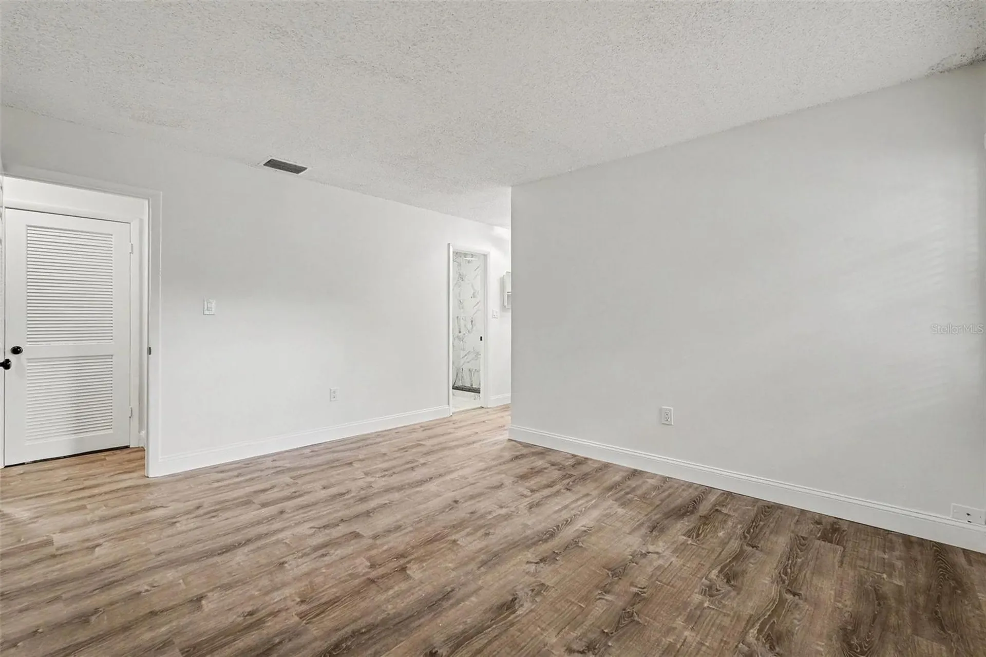 9208 N Connechusett Road Tampa FL 33617