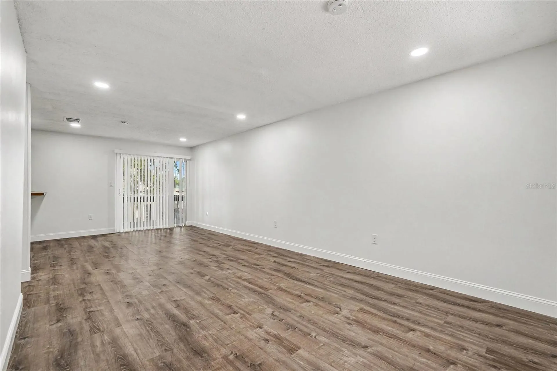 9208 N Connechusett Road Tampa FL 33617