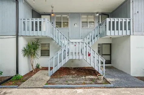 9208 N Connechusett Road Tampa FL 33617