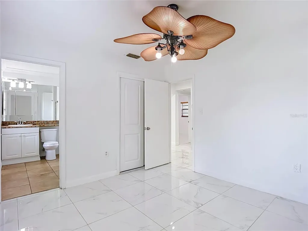 1506 S Oregon Circle Tampa FL 33612