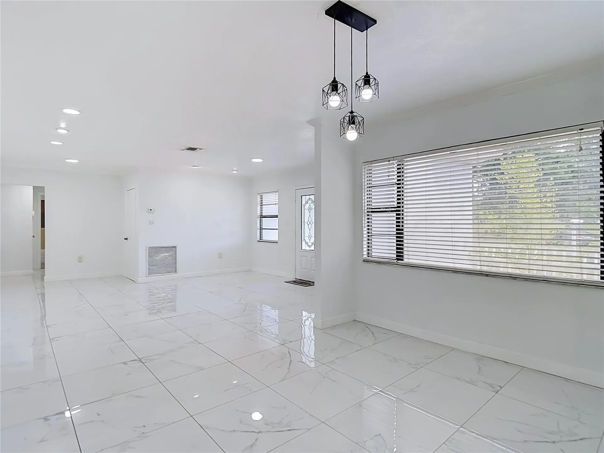 1506 S Oregon Circle Tampa FL 33612