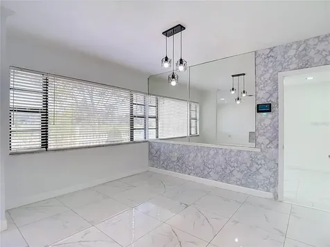 1506 S Oregon Circle Tampa FL 33612
