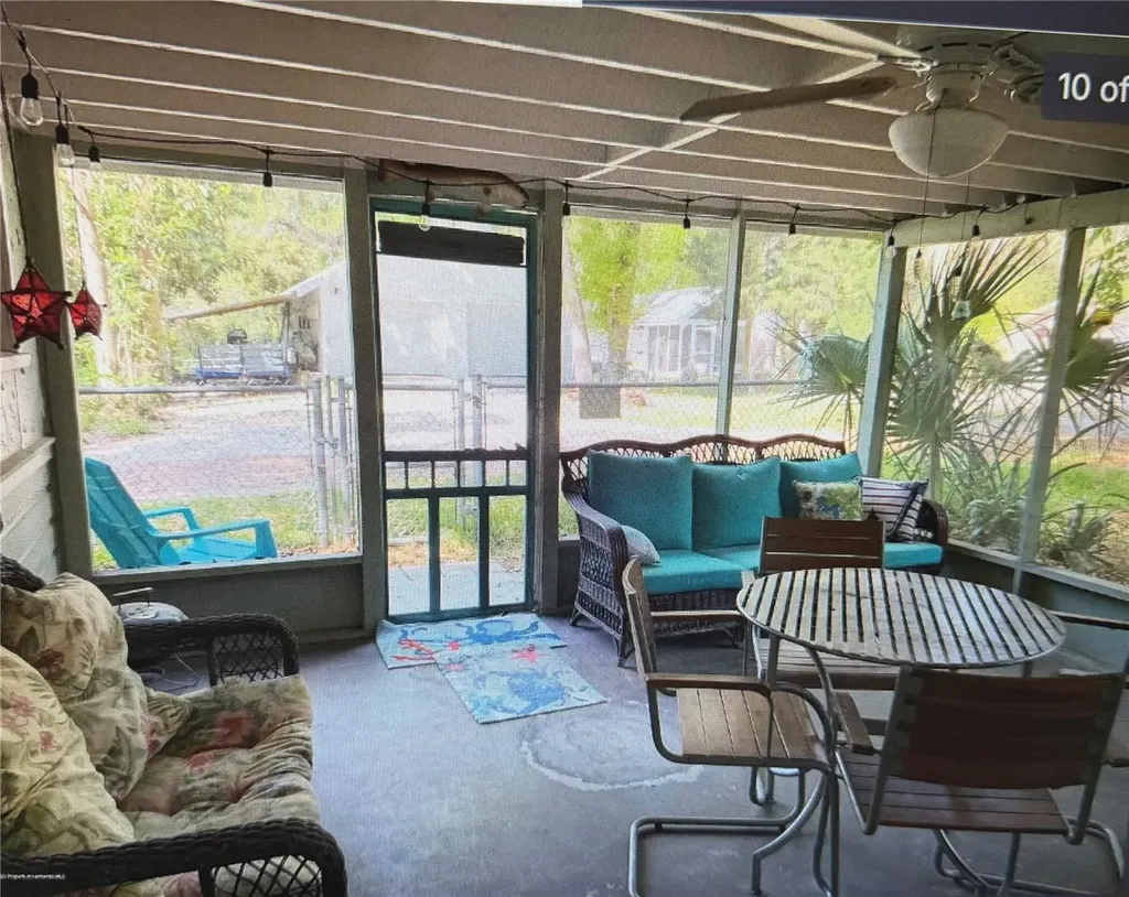 2 Alley A Yankeetown FL 34498