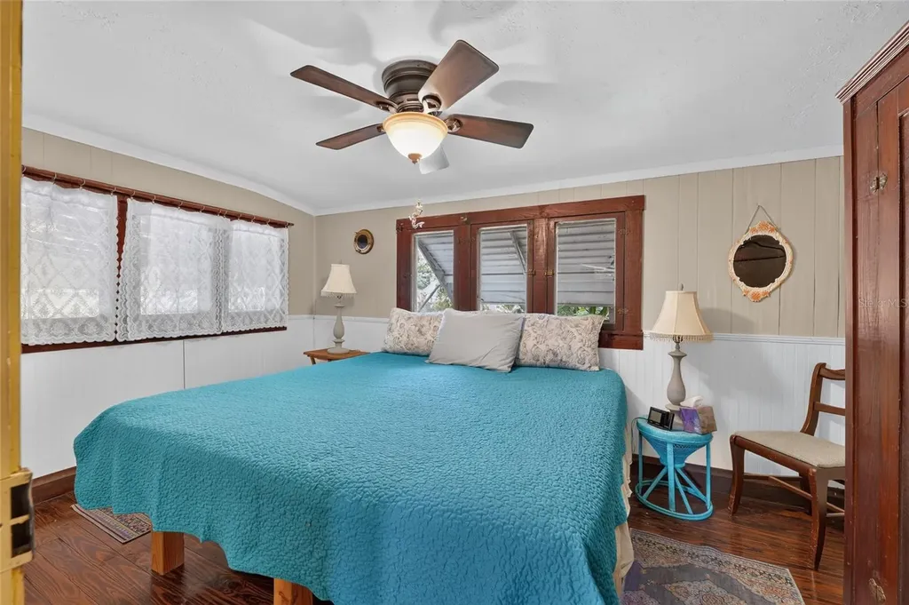 2 Alley A Yankeetown FL 34498