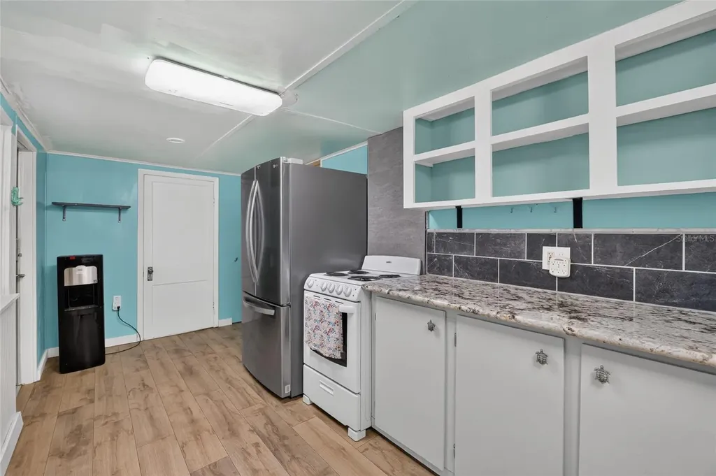 2 Alley A Yankeetown FL 34498