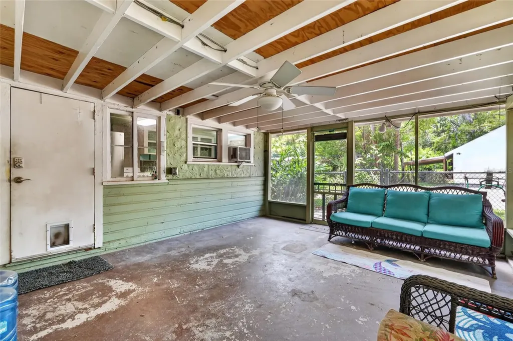 2 Alley A Yankeetown FL 34498