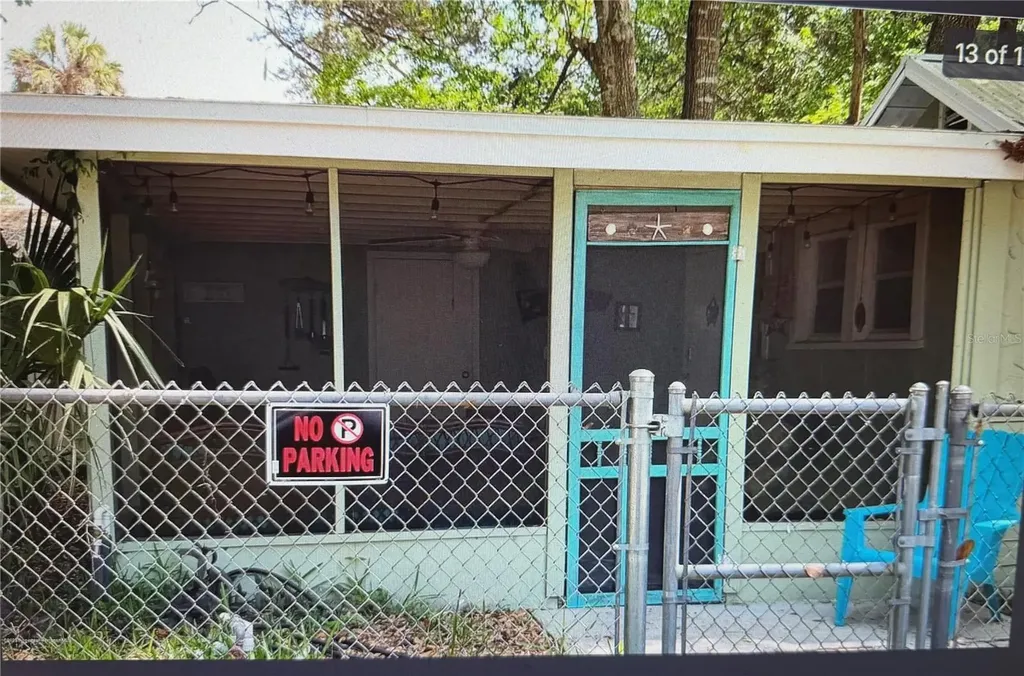 2 Alley A Yankeetown FL 34498