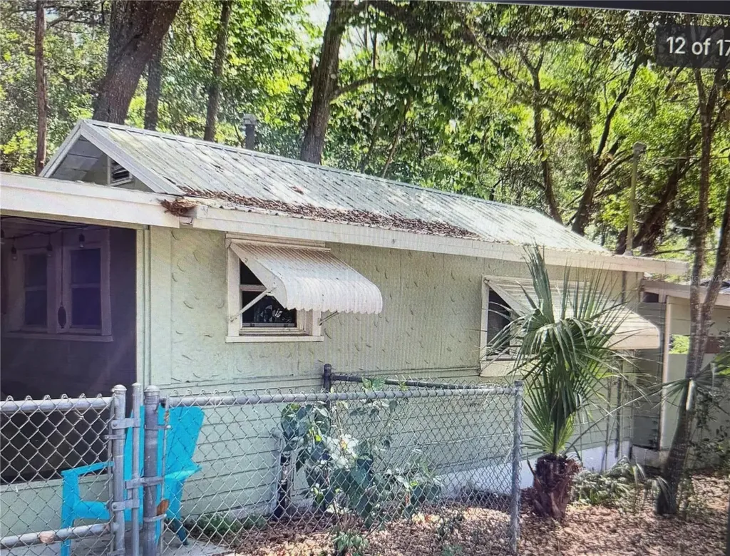 2 Alley A Yankeetown FL 34498