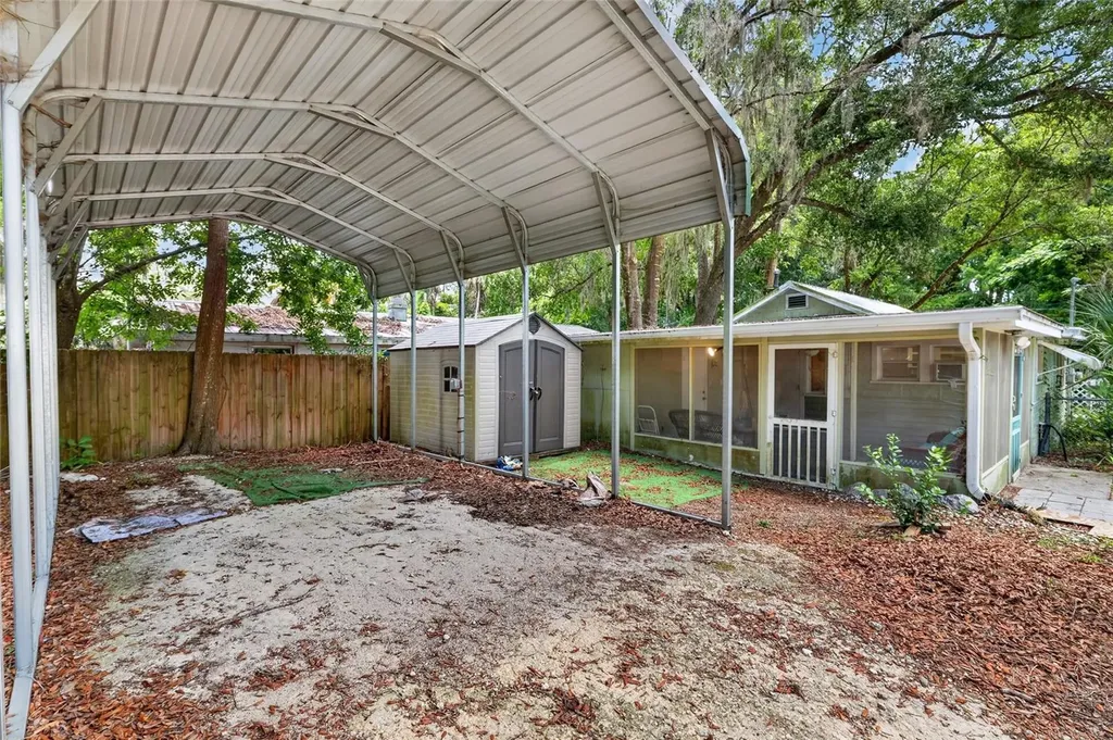 2 Alley A Yankeetown FL 34498