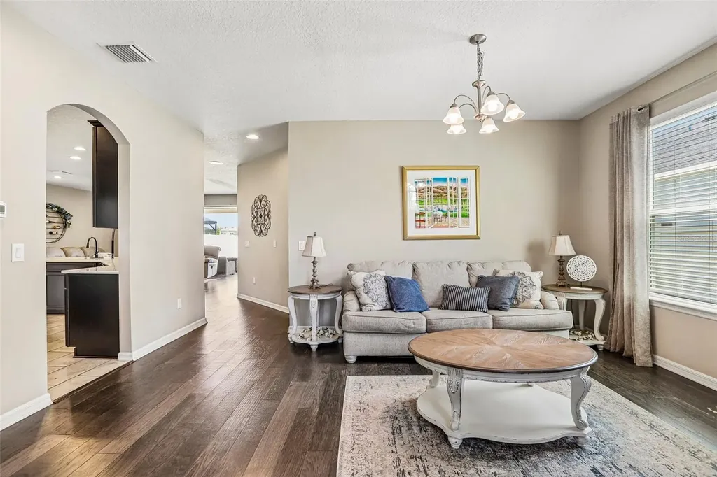 17628 Bright Wheat Drive Lithia FL 33547