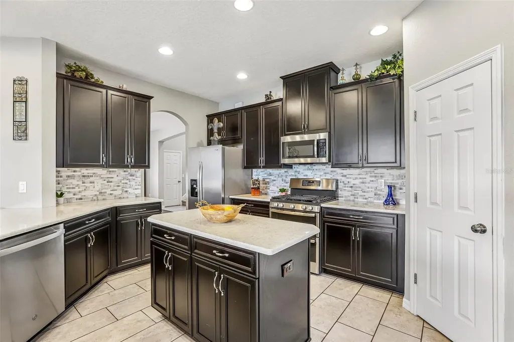 17628 Bright Wheat Drive Lithia FL 33547