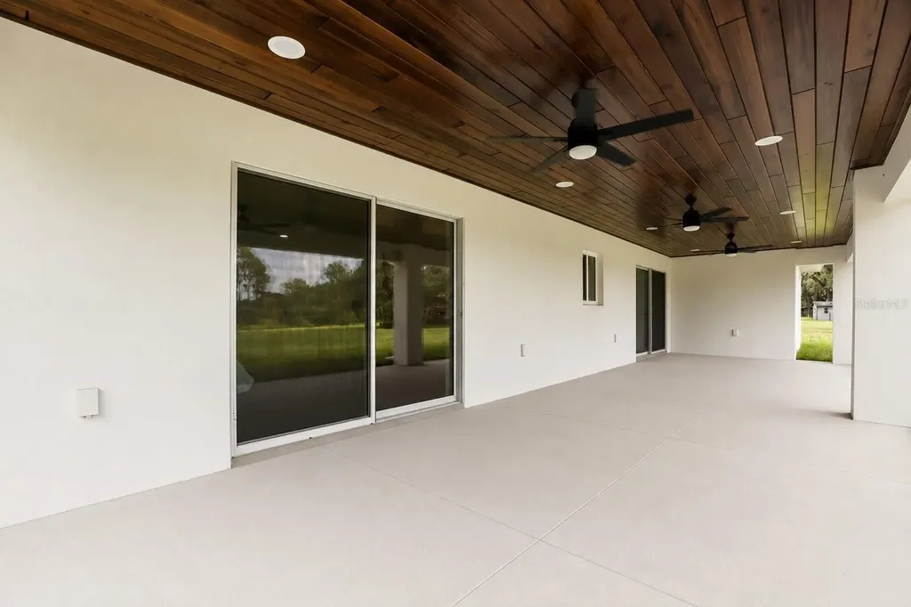 39251 County Road 439 Umatilla FL 32784