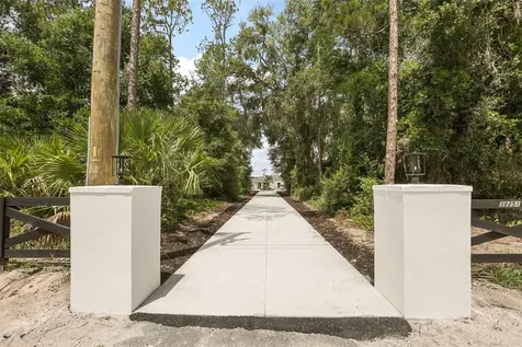 39251 County Road 439 Umatilla FL 32784