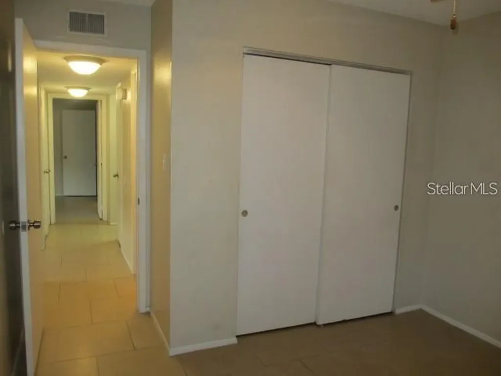 14227 Shadow Moss Lane Tampa FL 33613
