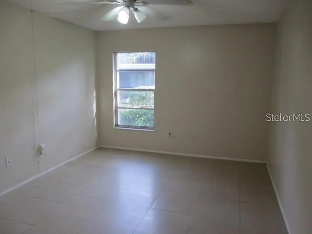 14227 Shadow Moss Lane Tampa FL 33613