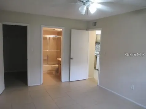 14227 Shadow Moss Lane Tampa FL 33613