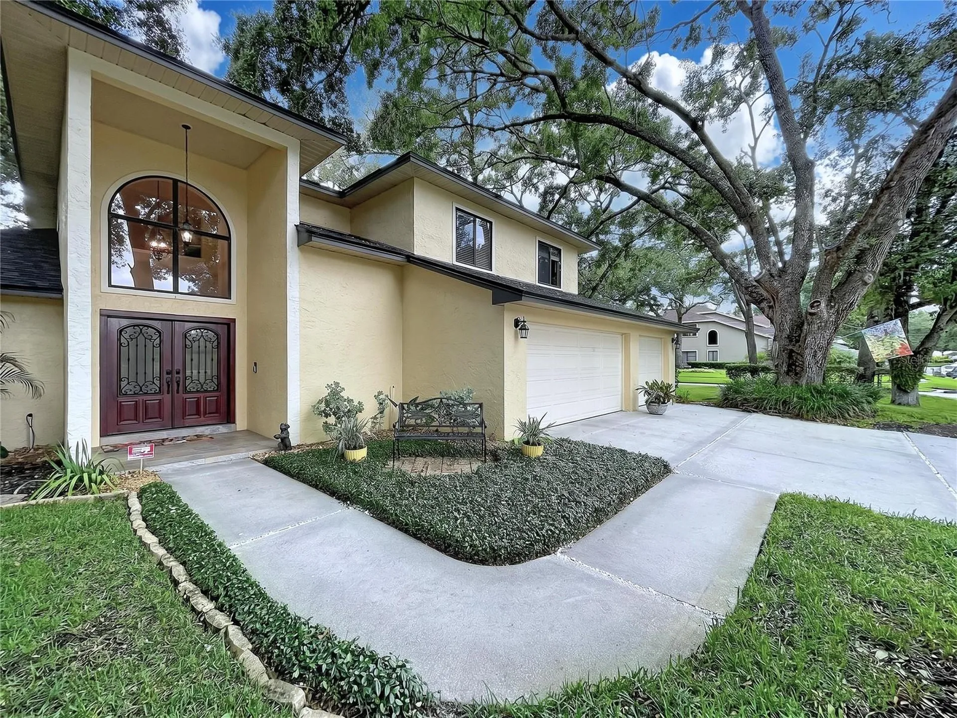 1711 Magdalene Manor Drive Tampa FL 33613
