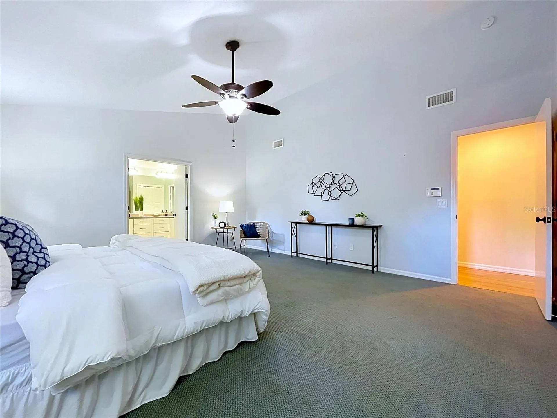 1711 Magdalene Manor Drive Tampa FL 33613