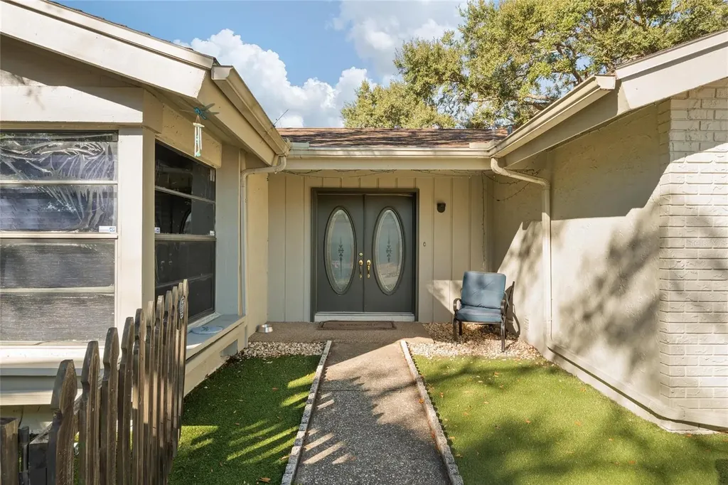 15648 Bear Creek Drive Tampa FL 33624