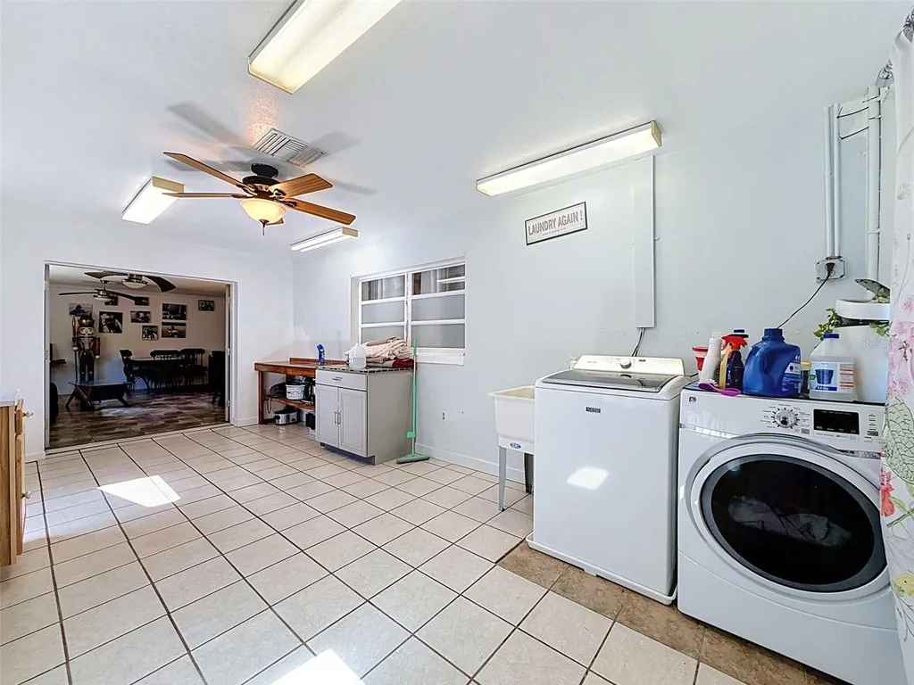 7813 Leo Kidd Avenue Port Richey FL 34668