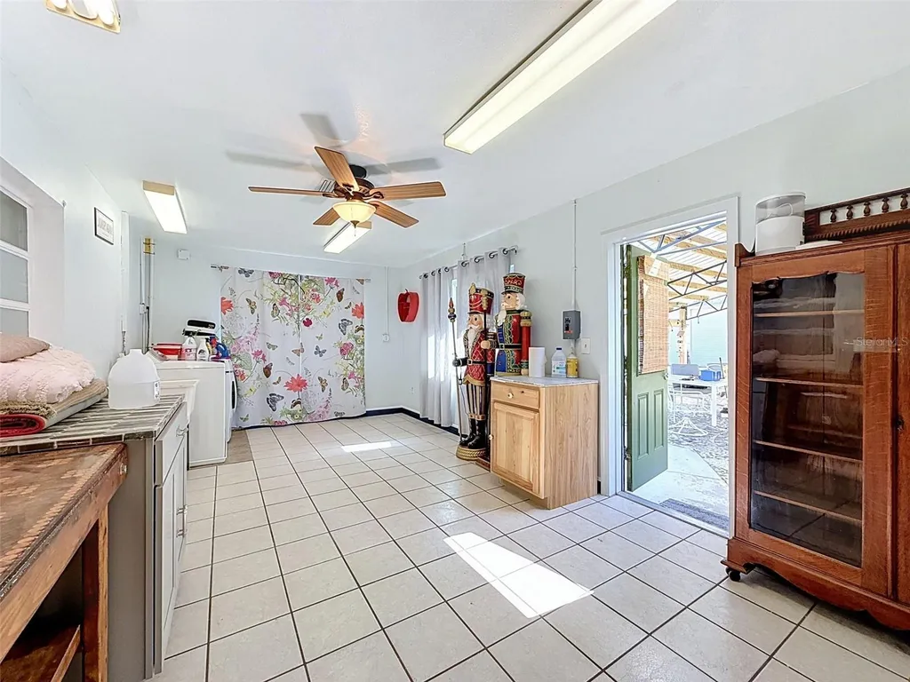 7813 Leo Kidd Avenue Port Richey FL 34668