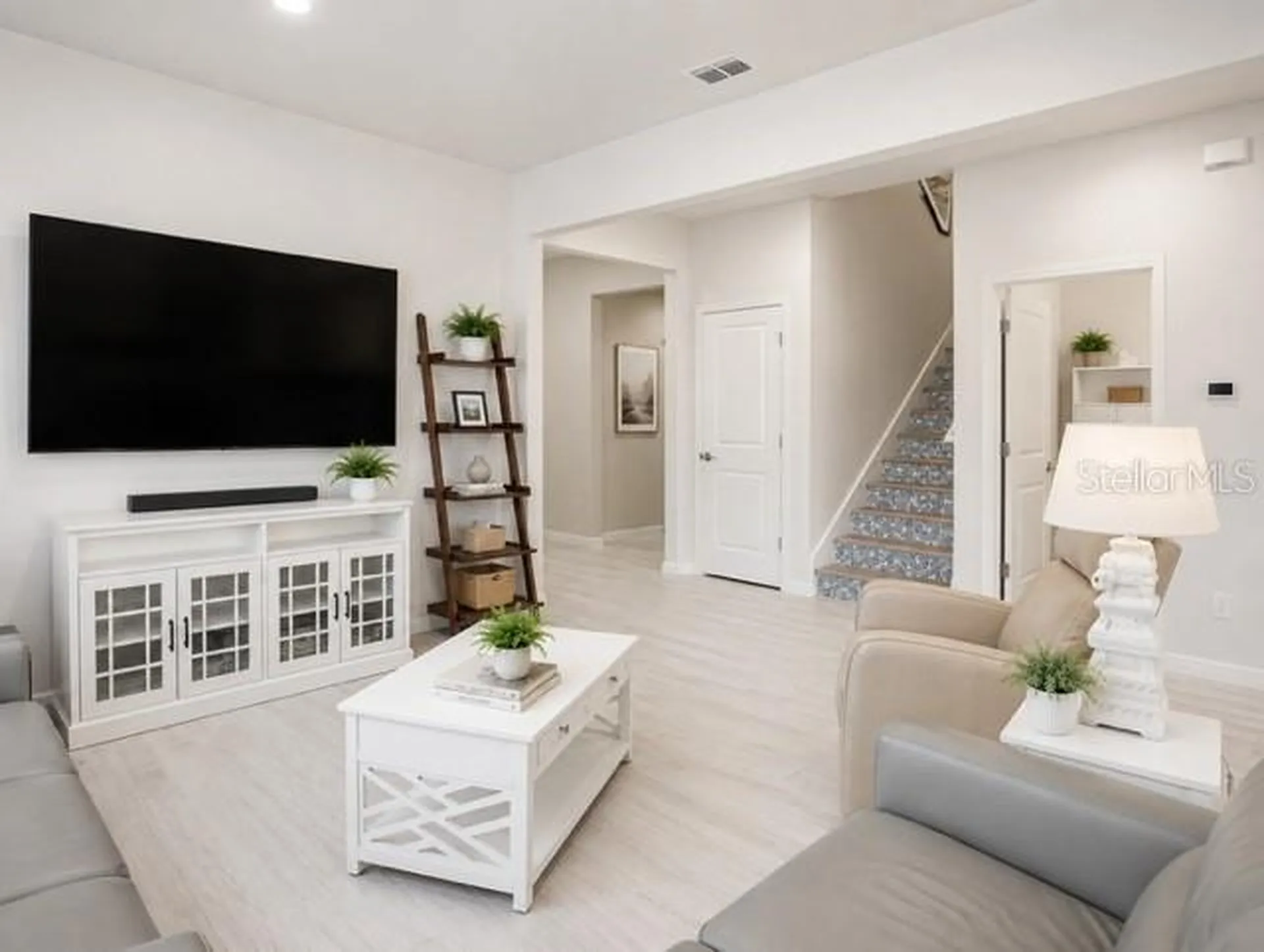 1457 Grand Palm Drive Orlando FL 32828