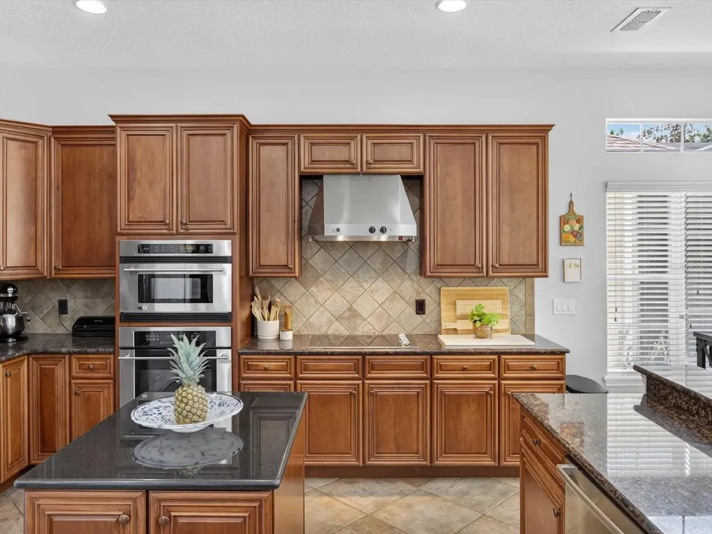 561 Harriswood Court Davenport FL 33837
