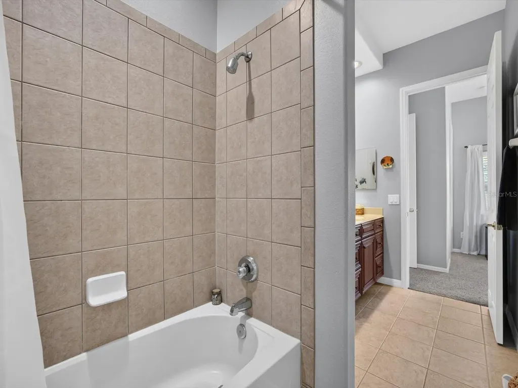 561 Harriswood Court Davenport FL 33837